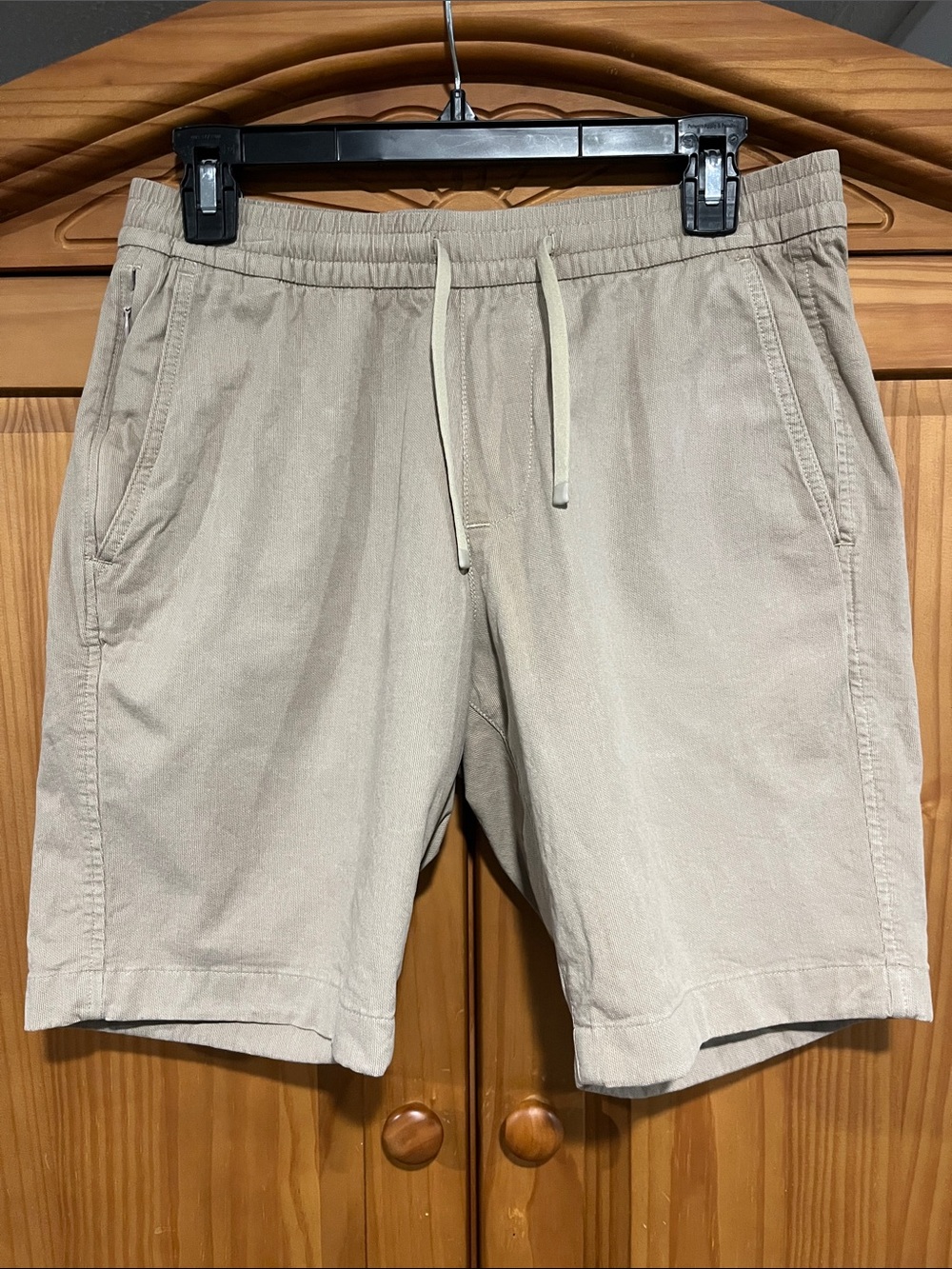 Abercrombie & Fitch Beige Drawstring Athletic Shorts